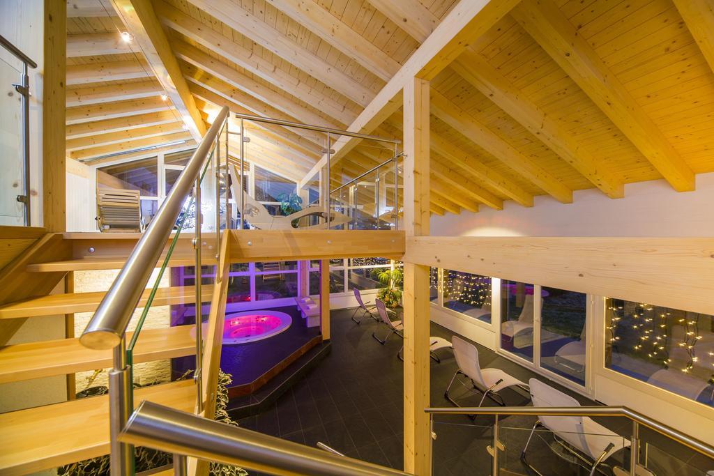 Wellness- Und Schneesporthotel Christiania Saas-Almagell Exterior foto